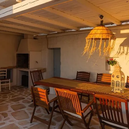 Semesterbostad Elliah *