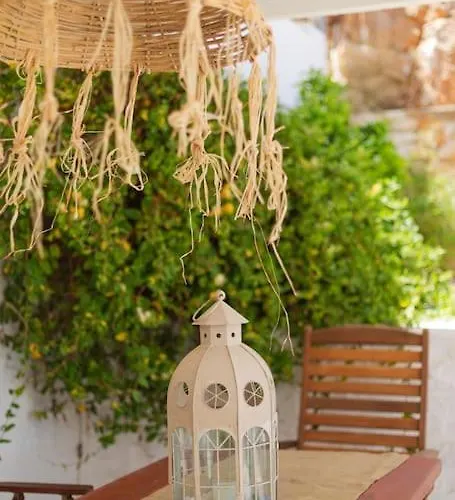 Elliah * Moni Christou Dasous